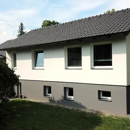 Pozlovice - Sisi לוהקוביק