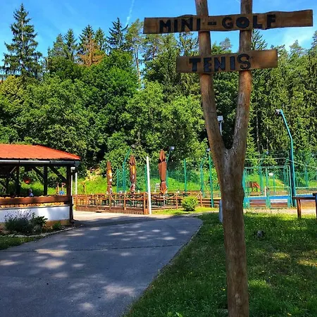 Pozlovice - Sisi לוהקוביק