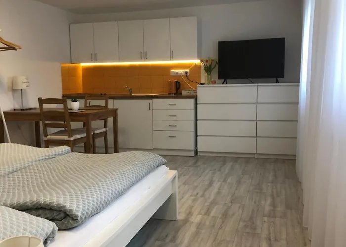 Pozlovice - Sisi Luhačovice