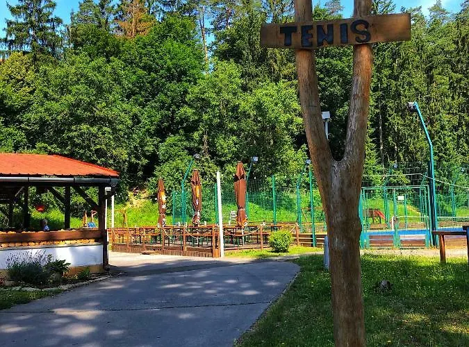 Pozlovice - Sisi Luhačovice